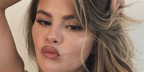 naked pictures of selena gomez|Selena Gomez just shared a naked bath photo and its vibes